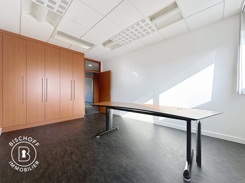 Espace de bureau moderne au cœur de Saint-Louis (6)