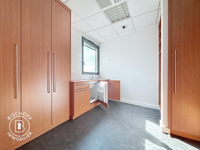 Espace de bureau moderne au cœur de Saint-Louis (19)