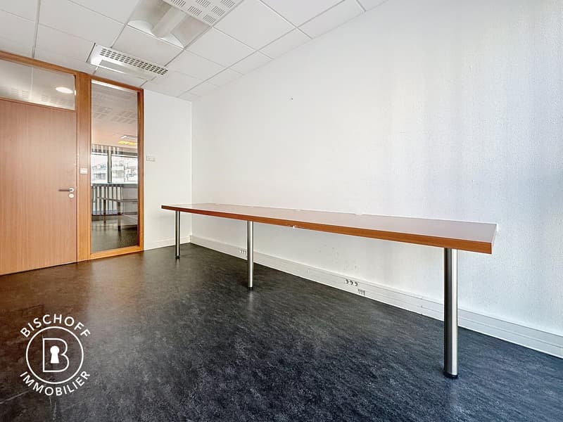 Espace de bureau moderne au cœur de Saint-Louis (18)
