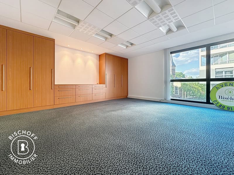 Espace de bureau moderne au cœur de Saint-Louis (7)
