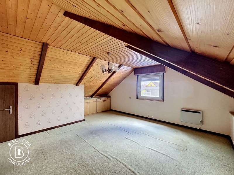 Charmantes Haus, das renovierungsbedürftig ist – sofort verfügbar (25)