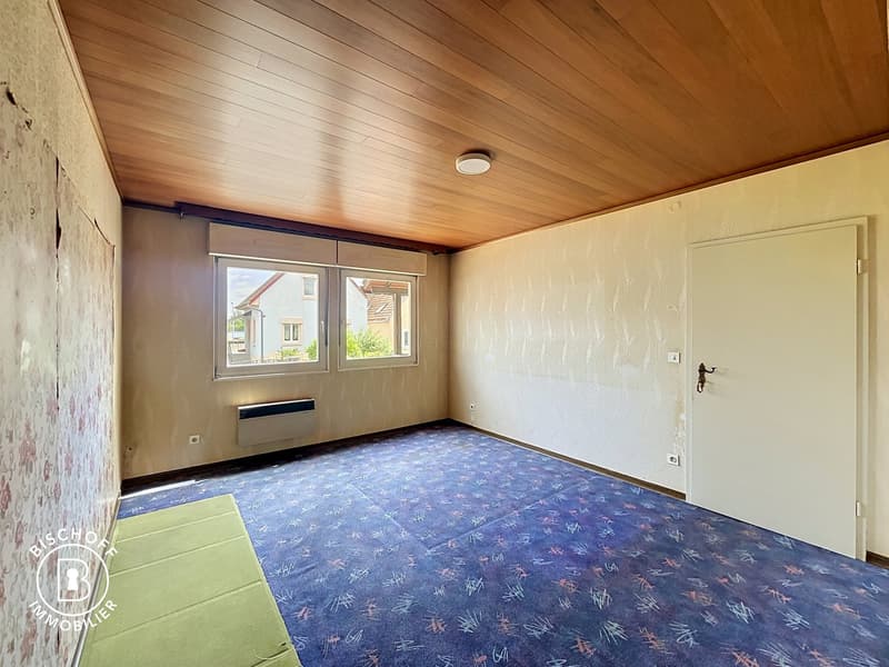 Charmantes Haus, das renovierungsbedürftig ist – sofort verfügbar (37)