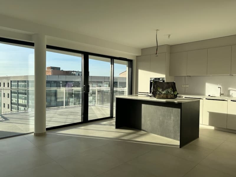 Appartamento di 3 locali moderno nuovo con balcone e vista sulla città a Saint-Louis (2)
