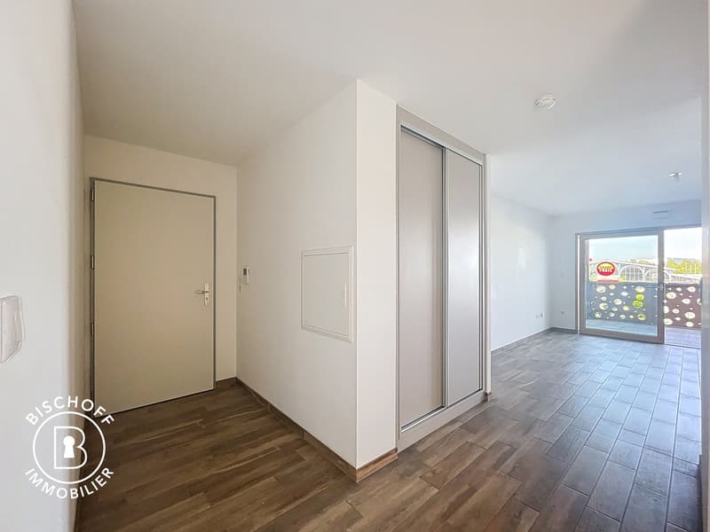 Appartamento moderno di 3 locali con balcone a Saint-Louis (9)