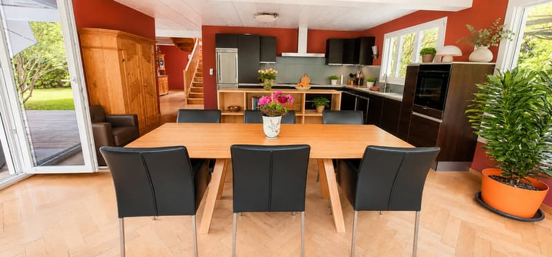 Beautiful 7-room property with large living spaces and superb garden (10)