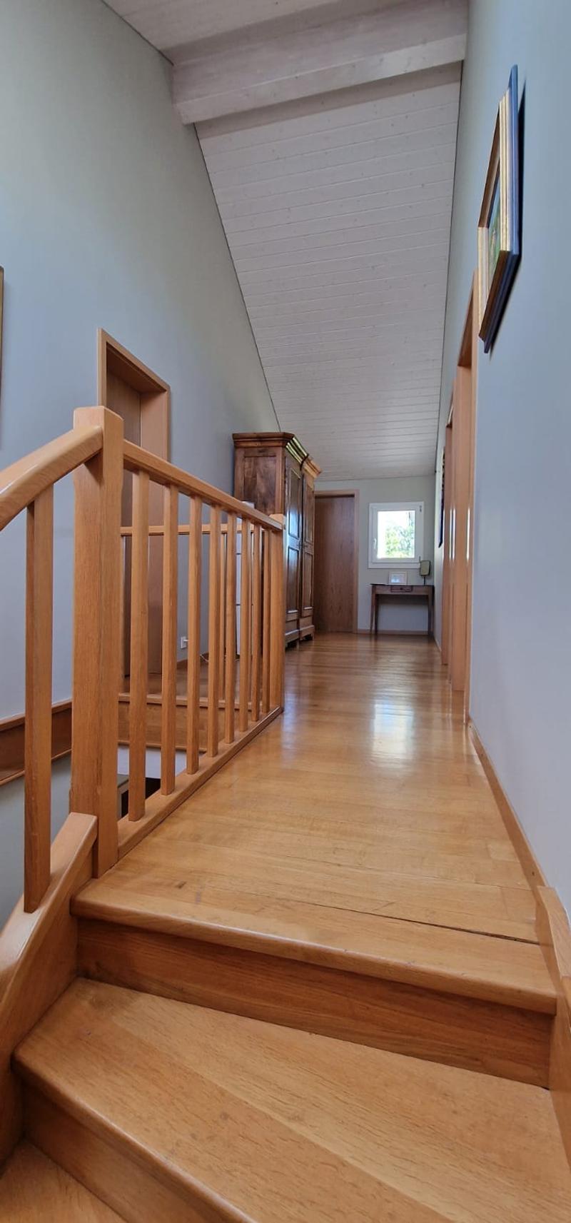 Beautiful 7-room property with large living spaces and superb garden (16)