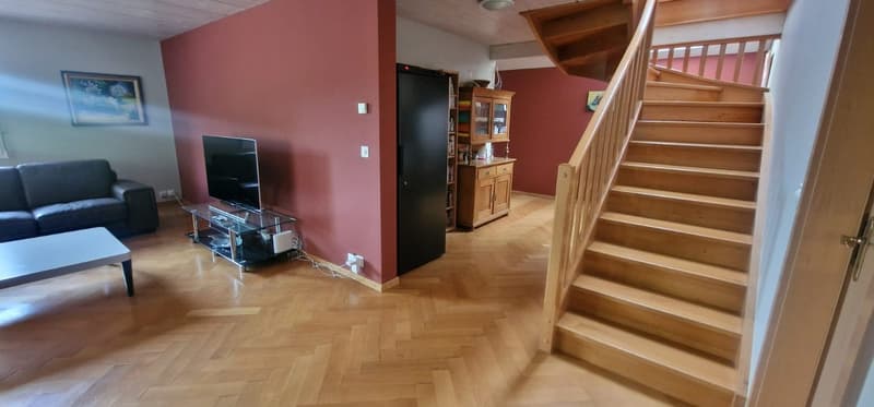 Beautiful 7-room property with large living spaces and superb garden (15)