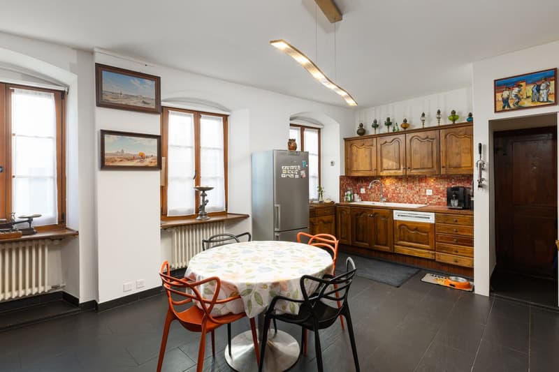 Au coeur de Montreux - Appartement de 270 m2 avec vue , terrasse et jardin privatif (5)