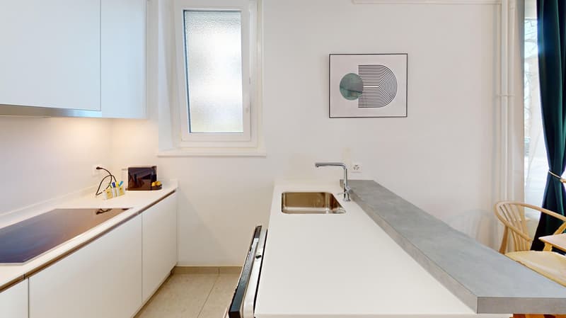Spacious & Modern 1-Bed Apartment, 2 Bathrooms & Parking (8)