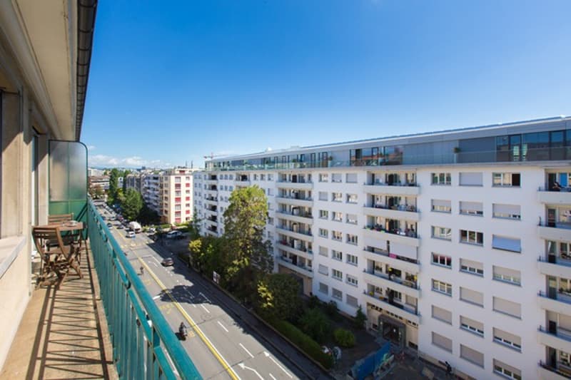 Lovely 1-bed with Balcony in Geneva's Charmilles District (8)