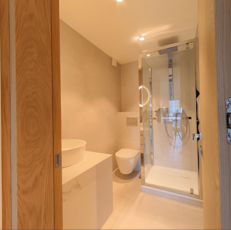 Premium 3-Bedroom, Balcony and Lake view - Parking Included (15)