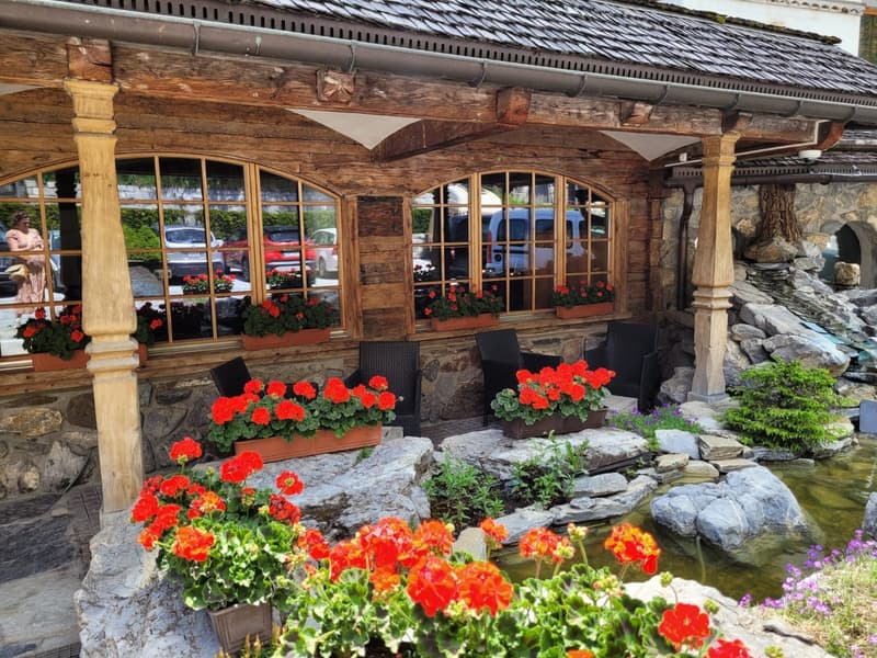 Private Jacuzzi & Mountain View Furnished Studio with Balcony - Swiss Alps Chalet (13)