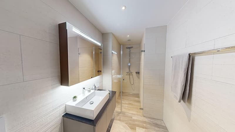 Appartement 2 pièces meublé avec balcon élégant (17)