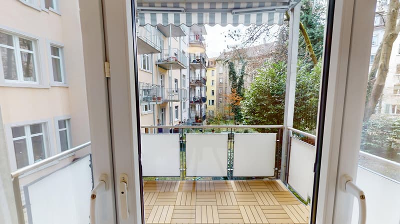 Affascinante appartamento di 3.5 locali con balcone a Zürich 8006 (9)
