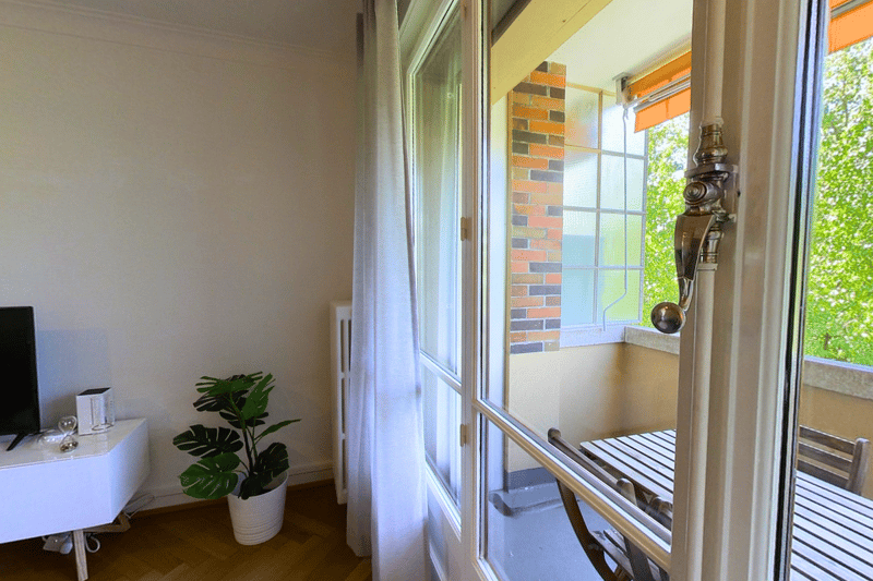 1-Bedroom Furnished Spacious Apartment with Balcony in Geneva! (12)