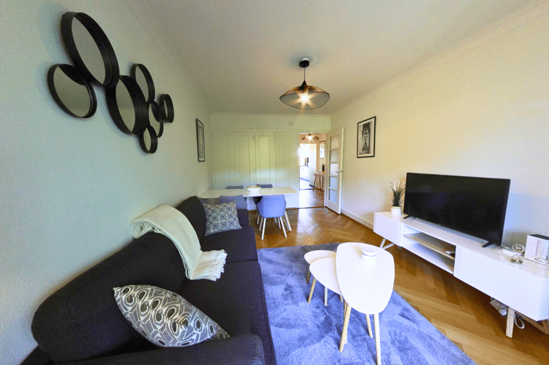 1-Bedroom Furnished Spacious Apartment with Balcony in Geneva! (3)