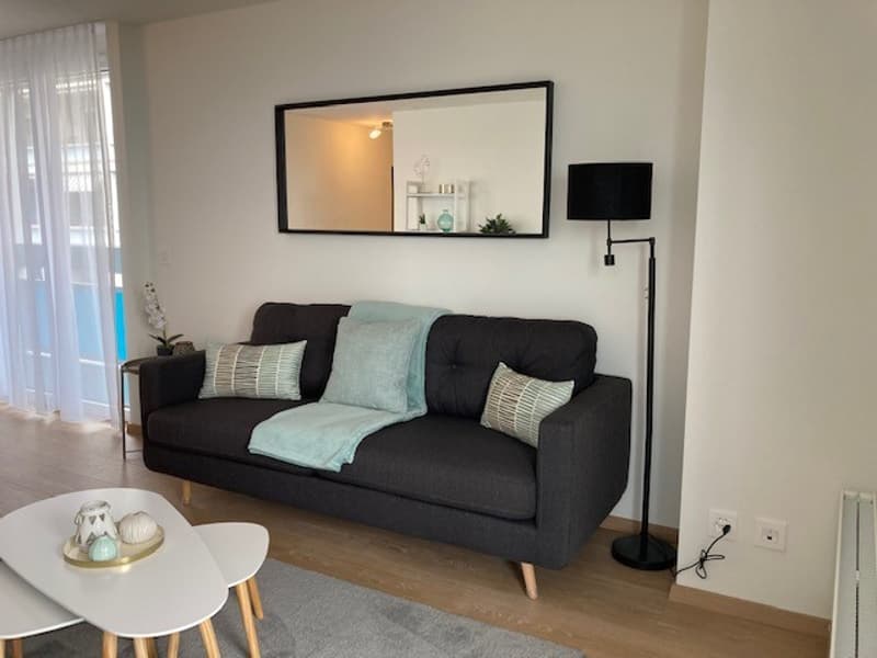 Spacious 85 m² 2-bedroom apartment with lake and mountain views - 3min to lake with parking (13)