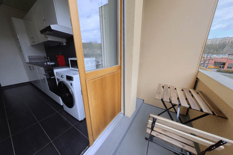 Furnished 2 bedroom apartment / Appartement meublé 2 chambres (5)