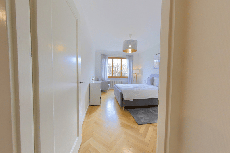 Furnished 2 bedroom apartment / Appartement meublé 2 chambres (7)