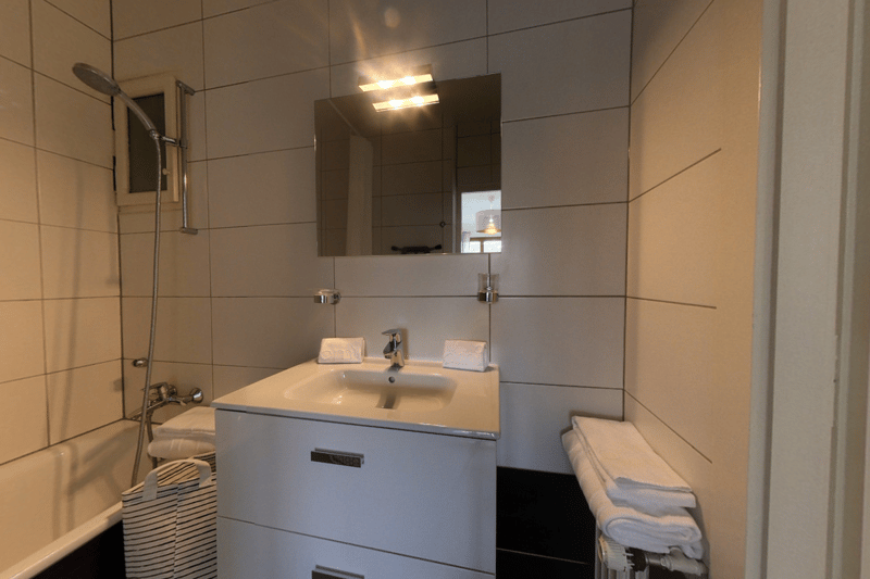 Furnished 2 bedroom apartment / Appartement meublé 2 chambres (10)
