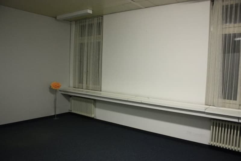Modernes Büro im 1. Obergeschoss in Zofingen – 17 m² (4)