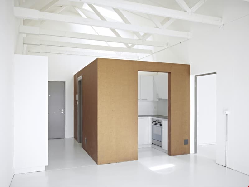2-1/2-Zimmer-Wohnung mit grossem Sitzplatz inklusiv Parkplatz (1)