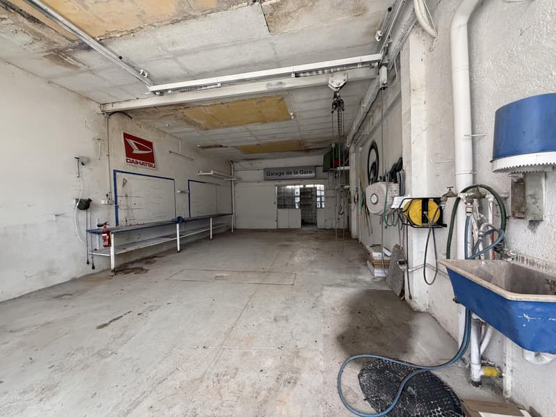 Un bien rare au coeur du Brassus, réunissant habitation et local commercial, avec un beau potentiel d'investissement (5)