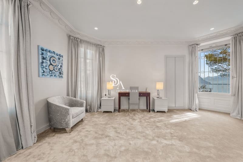 Duplex raro, raffinato, lussuoso con vista eccezionale! (7)