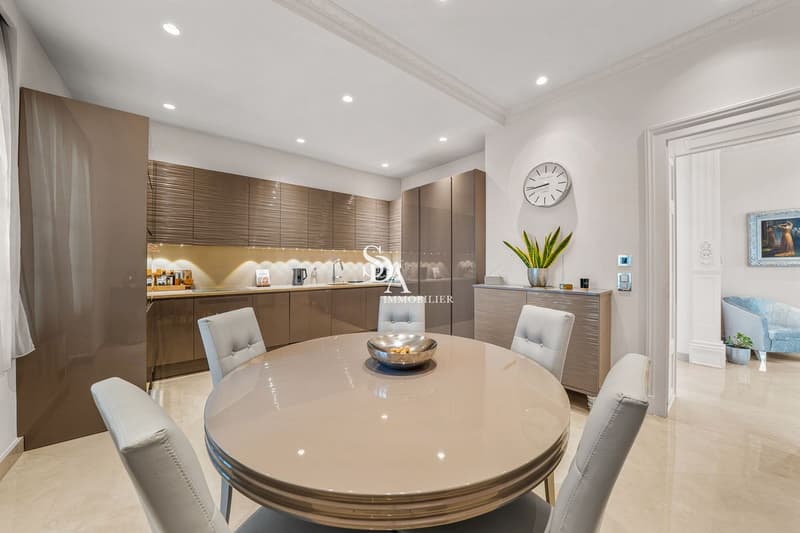 Duplex raro, raffinato, lussuoso con vista eccezionale! (3)