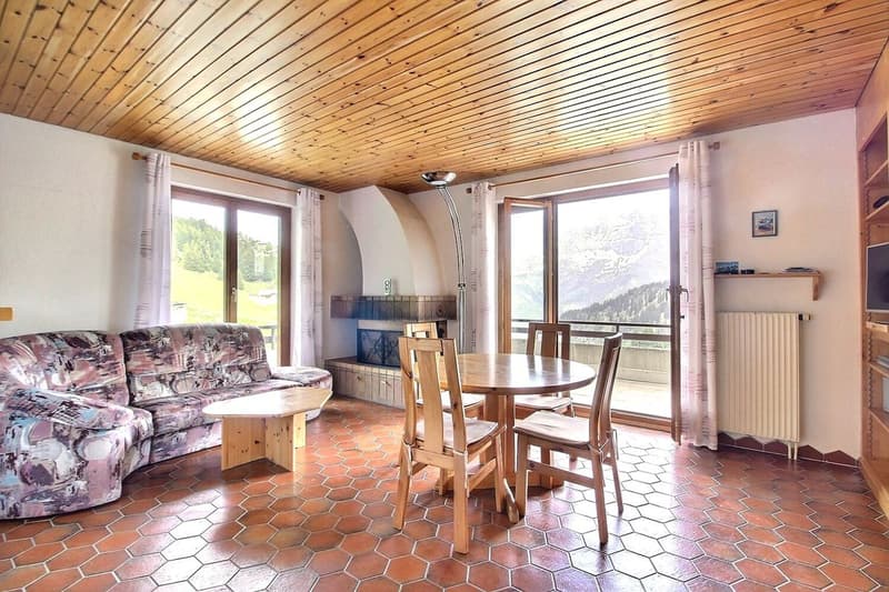 Zweieinhalb-Zimmer-Wohnung mit 25 m² Terrasse gegenüber den Dents du Midi (4)