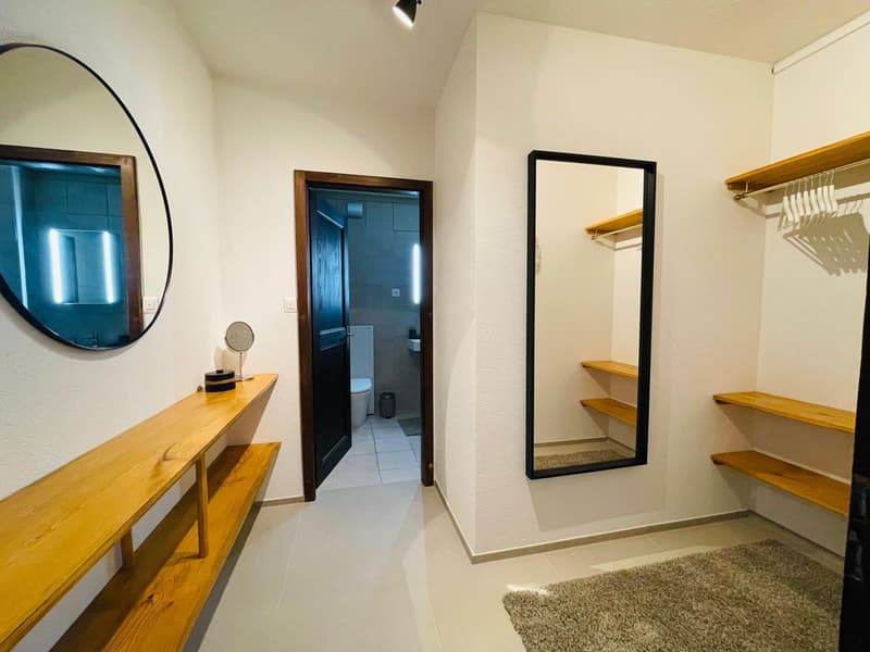 Dressing loft
