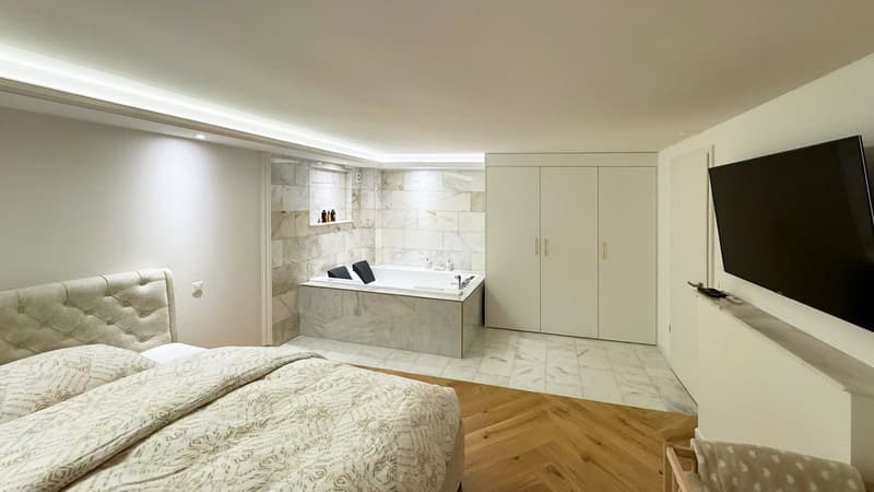 Zweifamilienhaus mit 6,5 Zimmern (10)