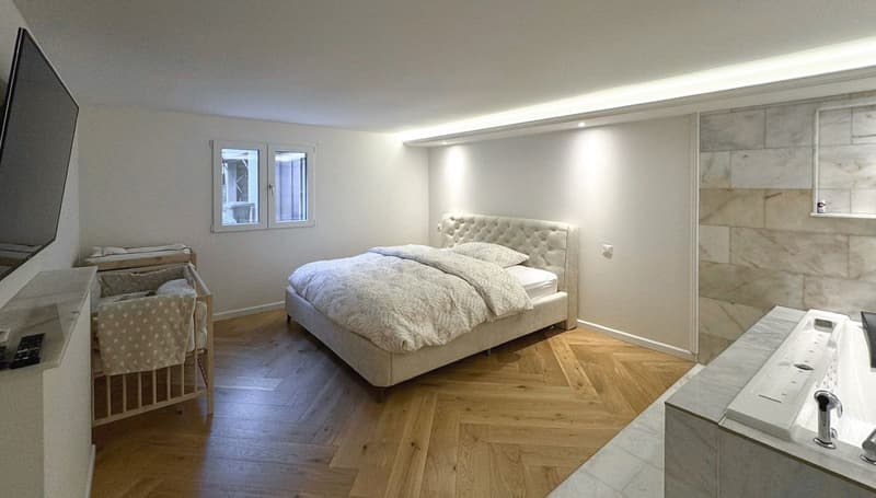 Zweifamilienhaus mit 6,5 Zimmern (9)