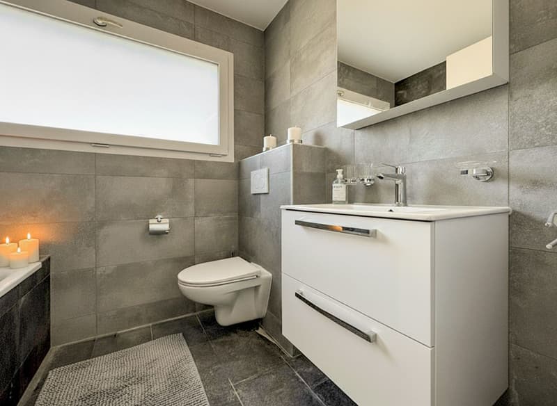 Villa mit 4,5 Zimmern, neu und mit schöner Aussicht auf die Ebene. (6)