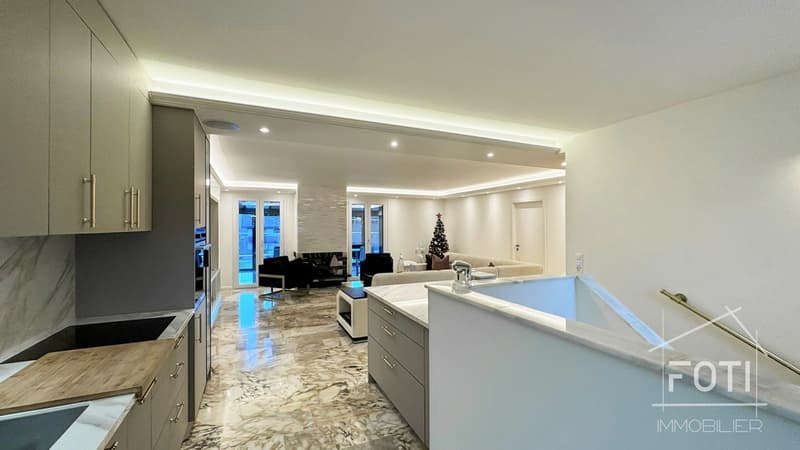 Zweifamilienhaus mit 6,5 Zimmern (2)