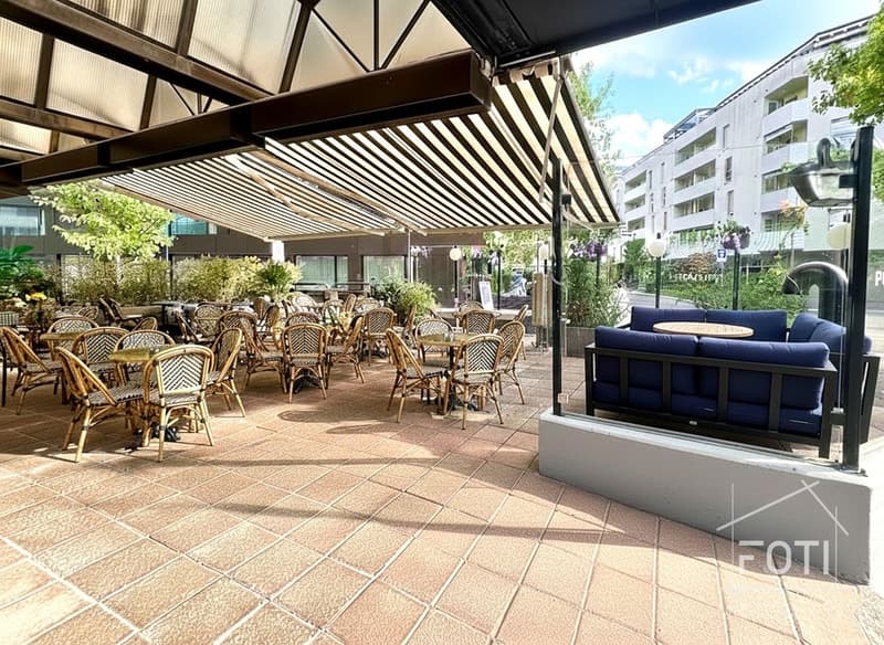 Locale commerciale con terrazza (1)
