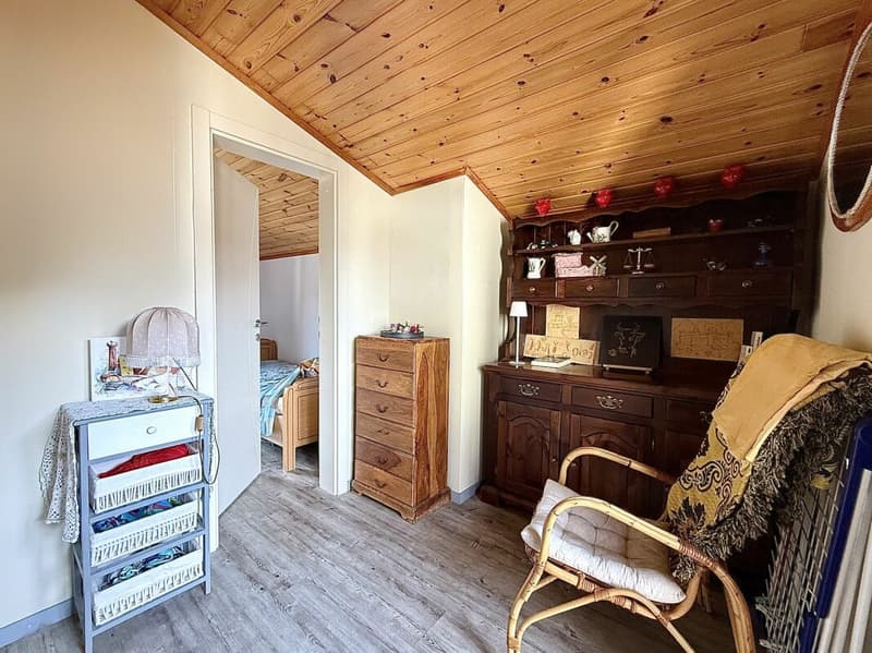 Maison de 5 pièces au centre de Réchy (8)
