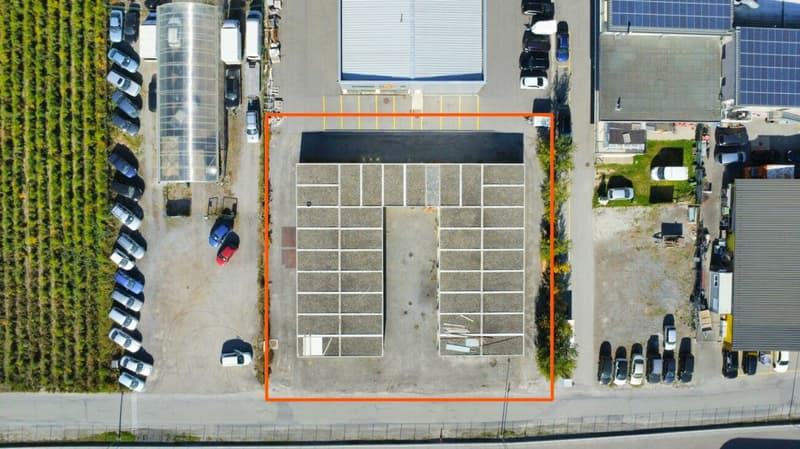 Terreno con autorizzazione a costruire (6)
