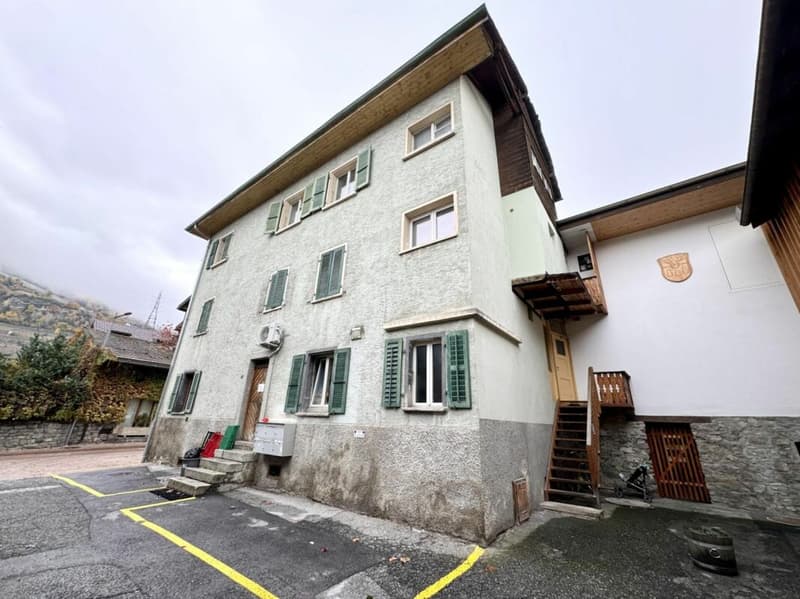 Mixed-use building in Bramois (4)