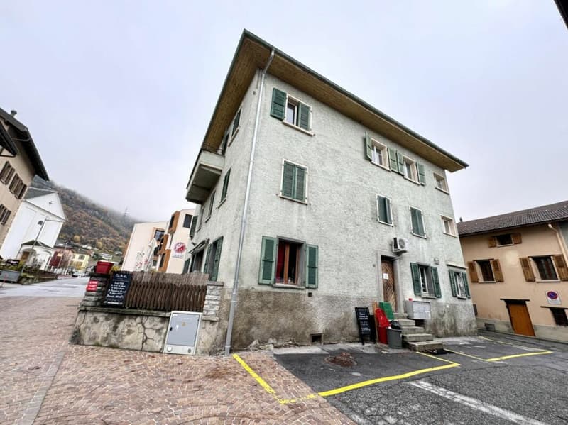 Mixed-use building in Bramois (3)