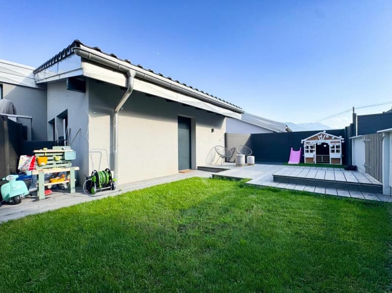 Villa adiacente di 4 locali a St-Séverin (2)