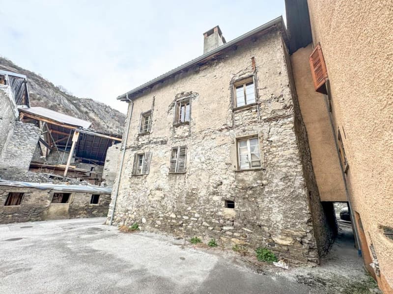 Casa multi-appartamenti 10 locali ad Ardon (5)