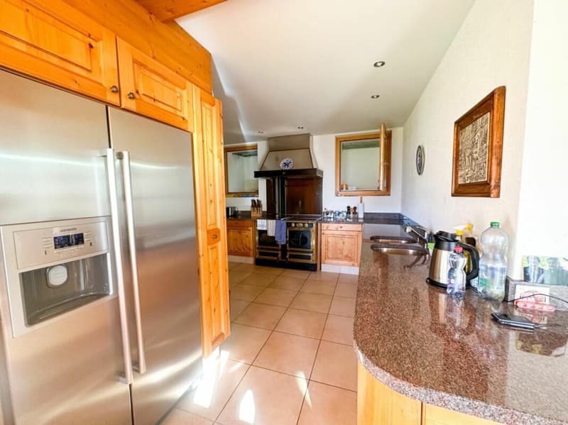 9.5-room chalet in Ovronnaz (22)