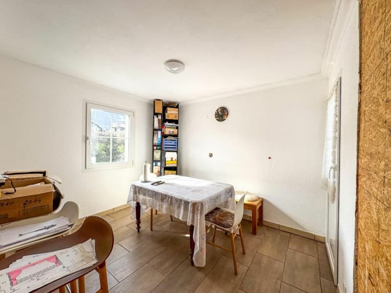 Multi-apartment house 10.5 rooms in Savièse (28)