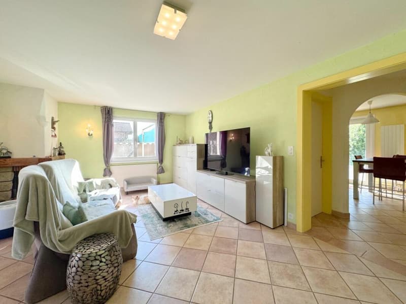 Villa indipendente di 7 locali ad Ardon (8)