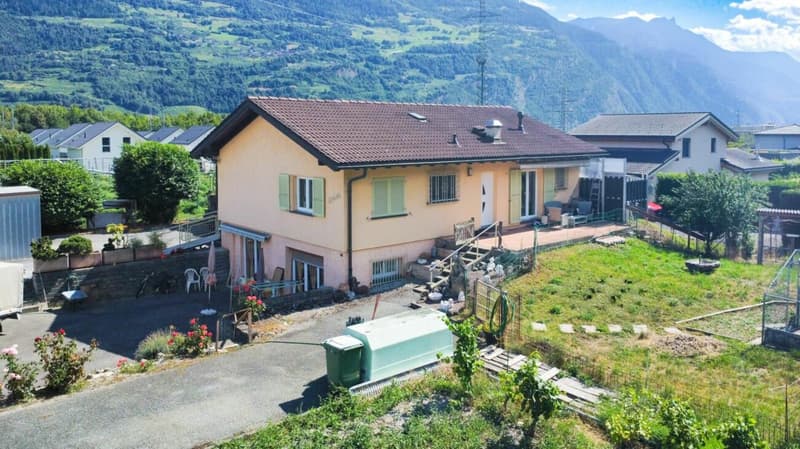 Villa indipendente di 7 locali ad Ardon (4)