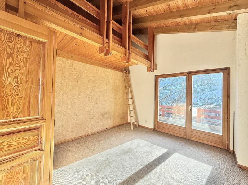 Large house with great potential in Chamoson (29)