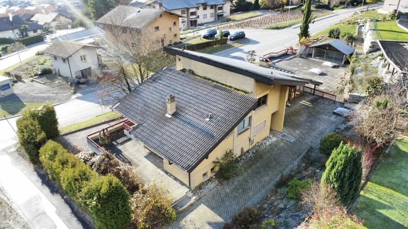 Large house with great potential in Chamoson (4)