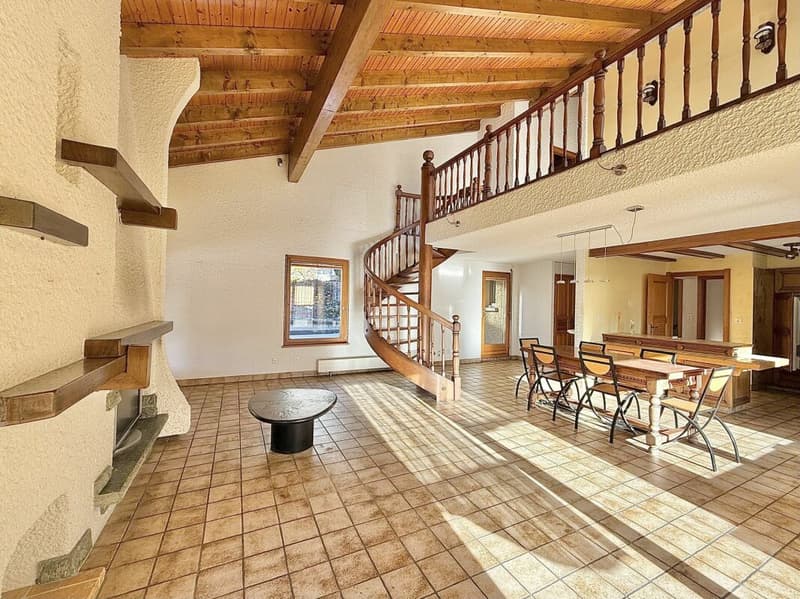 Large house with great potential in Chamoson (13)