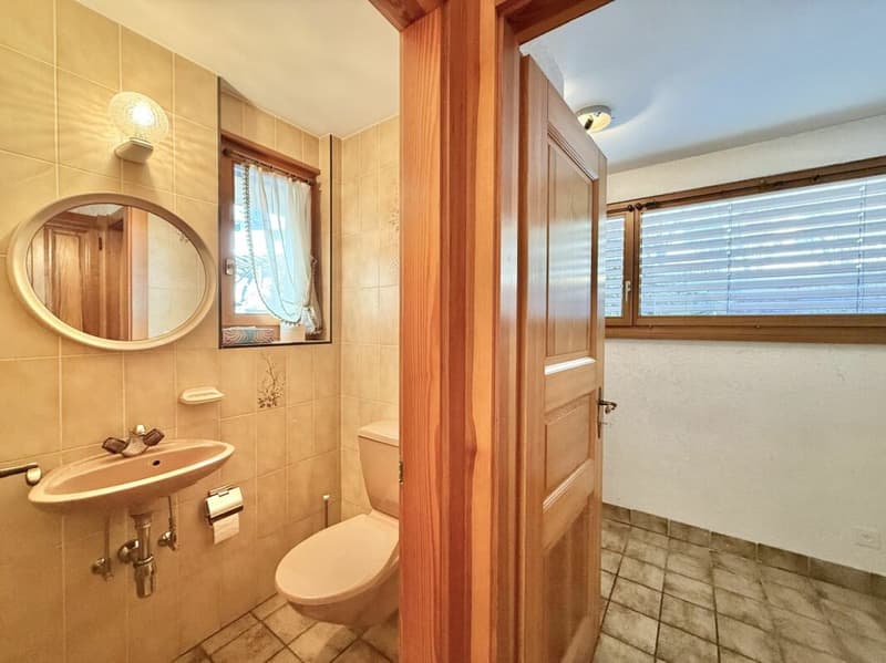 Large house with great potential in Chamoson (22)